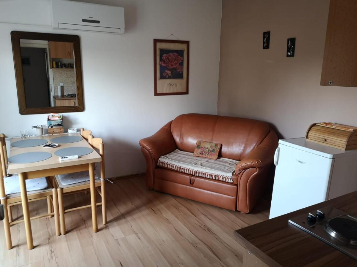 Apartment Samanta ชีชาน ภายนอก รูปภาพ